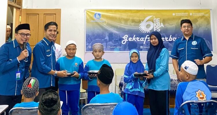Gerakan Ekonomi Kreatif Nasional (GEKRAFS) menggelar kegiatan "Gekrafs Berbagi" Acara yang berlangsung di SD Ma’had Darussalam Yayasan Masjid Agung Palembang dalam rangka memperingati HUT ke-6 Gerakan Ekonomi Kreatif Nasional (GEKRAFS), hari Rabu tanggal 22 Januari 2025.
