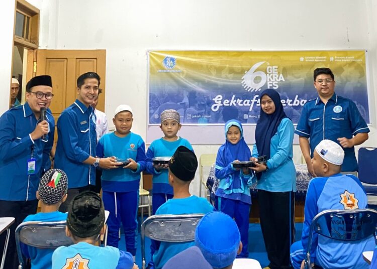 Gerakan Ekonomi Kreatif Nasional (GEKRAFS) menggelar kegiatan "Gekrafs Berbagi" Acara yang berlangsung di SD Ma’had Darussalam Yayasan Masjid Agung Palembang dalam rangka memperingati HUT ke-6 Gerakan Ekonomi Kreatif Nasional (GEKRAFS), hari Rabu tanggal 22 Januari 2025.