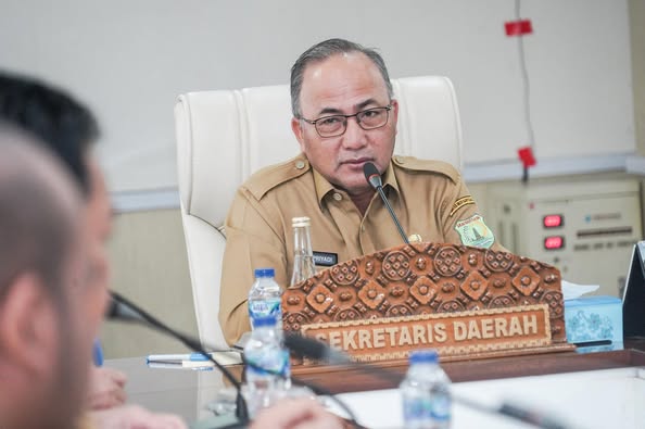 Pemkab Muba melakukan Rapat Koordinasi terkait Evaluasi Kinerja Rumah Sakit Umum Daerah (RSUD) Sekayu, di Ruang Rapat Randik, pada hari selasa tanggal 14 Januari 2025.