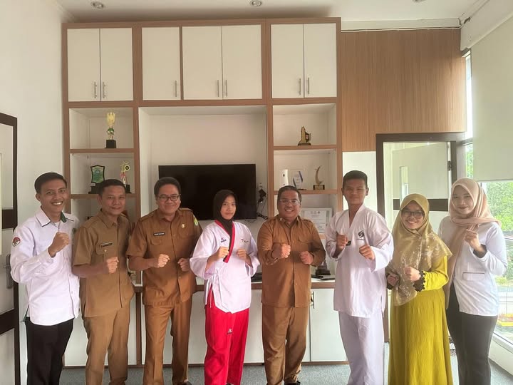 Dua Siswa MAN 1 Musi Banyuasin Mengukir Prestasi di Indonesia Inter Student Taekwondo Championship 2024 yang berlangsung di Indoor Stadium, Kelapa Dua, Tangerang, Banten, dari tanggal 26 hingga 29 Desember 2024.
