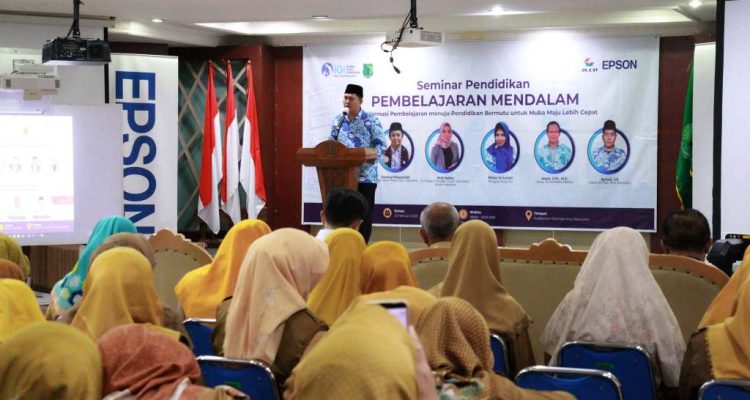 Suasana Seminar Pendidikan Indonesia yang digelar oleh Pemerintah Kabupaten Musi Banyuasin bersama Ikatan Guru Indonesia di Auditorium Pemkab Muba, pada hari Selasa, tanggal 25 Februari 2025.