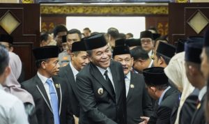 Bupati Musi Banyuasin (Muba) H. M Toha, menyampaikan Pidato Perdana di Rapat Paripurna DPRD di ruang paripurna DPRD Muba pada Senin, 3 Maret 2025.
