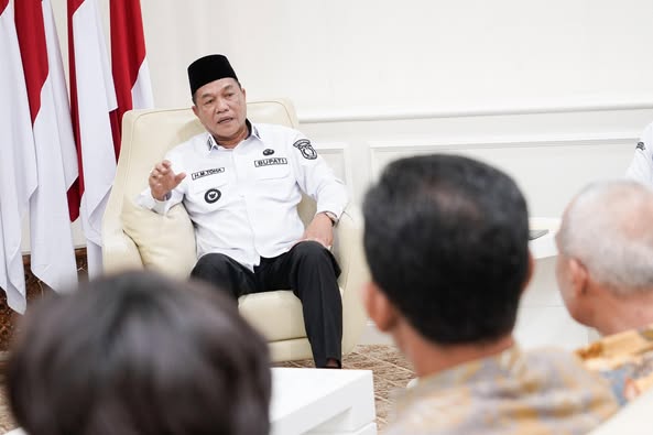 Penjabat Bupati Musi Banyuasin Toha dan Wakil Bupati Rohman Sambut Hangat Gabungan Pengurus Asosiasi Pelaksana Konstruksi Kabupaten Muba pada  hari Rabu  tanggal 12 maret 2025.
