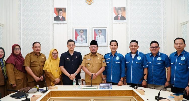 Wakil Walikota Palembang Prima Salam mendukung penuh terhadap program pengembangan ekonomi kreatif yang digagas oleh Dewan Pengurus Wilayah (DPW) Gerakan Ekonomi Kreatif Nasional (Gekrafs).