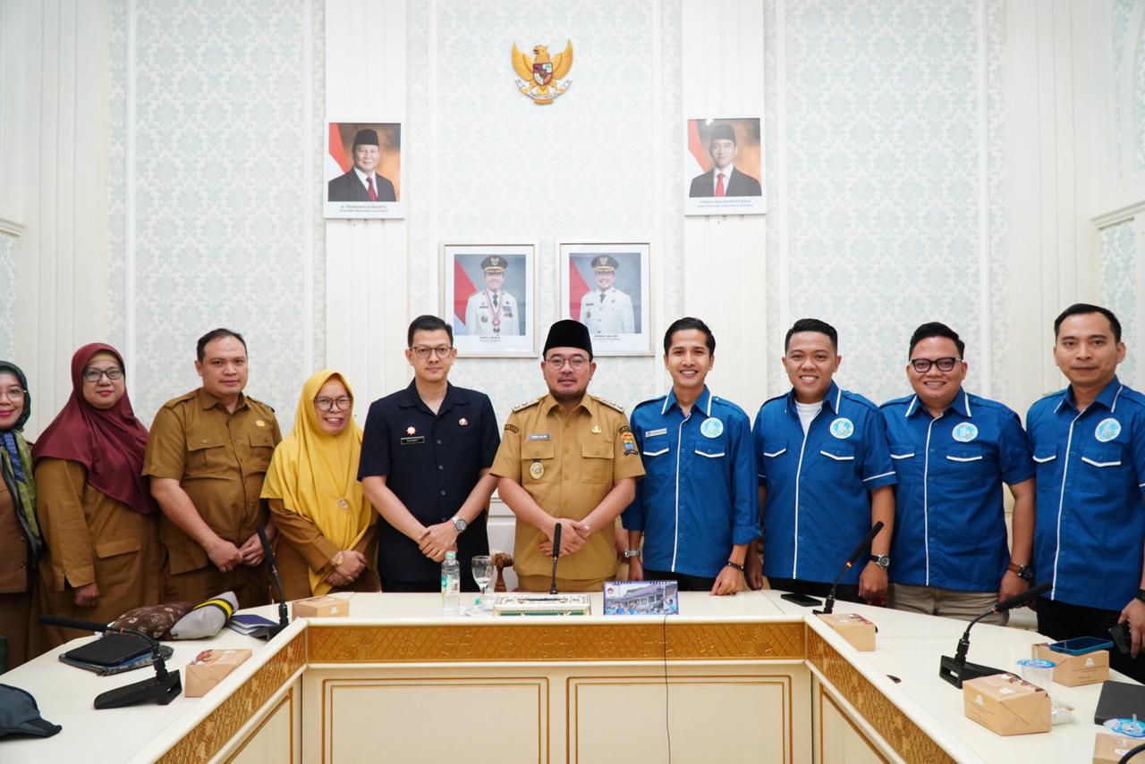 Wakil Walikota Palembang Prima Salam mendukung penuh terhadap program pengembangan ekonomi kreatif yang digagas oleh Dewan Pengurus Wilayah (DPW) Gerakan Ekonomi Kreatif Nasional (Gekrafs).