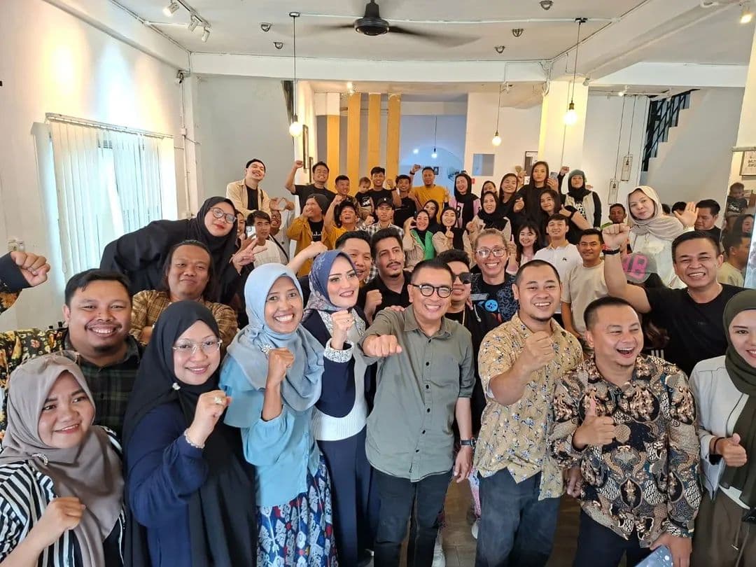 Ketua Umum Asosiasi Kreator Konten Seluruh Indonesia (AKKSI), Helmy Yahya, resmi melantik kepengurusan Dewan Perwakilan Wilayah (DPW) AKKSI Sumatera Selatan.