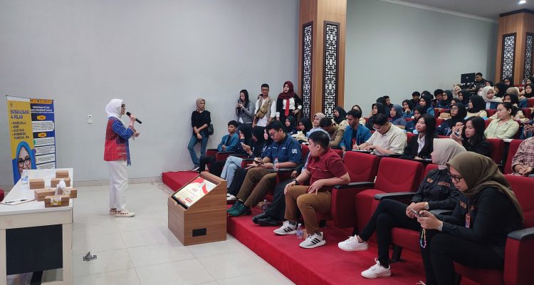 Anggota DPD RI asal Provinsi Sumsel, Hj. Amaliah Sobli, melaksanakan Sosialisasi 4 Pilar MPR RI di Universitas Indo Global Mandiri (IGM), Palembang, pada hari Rabu siang, tanggal 23 April 2025.