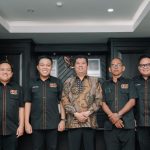 Jajaran Pengurus PaSKI Sumsel berkunjung ke Politeknik Pariwisata Palembang disambut secara langsung oleh Direktur Politeknik Pariwisata Palembang, Bapak Dr. Iwan Riady, pada hari Rabu tanggal 23 April 2025 di Ruang Rektorat Politeknik Pariwisata Palembang.