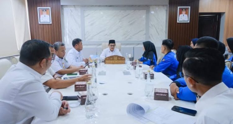 Wakil Bupati Muba Rohman Terima Audiensi Forum Osis Muba, pada hari Rabu, tanggal 7 Mei 2025.