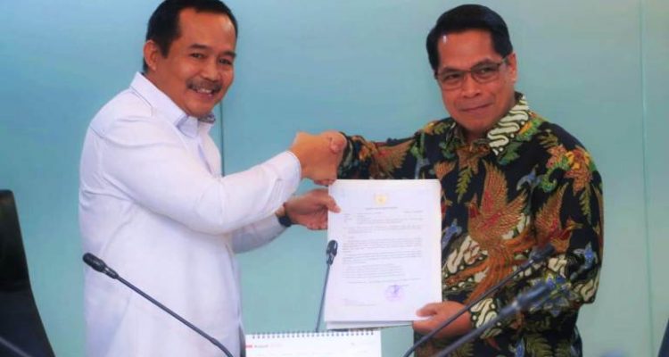 Wakil Bupati Muba, Rohman, dalam audiensi bersama Direktur Perencanaan dan Pembangunan Infrastruktur Migas Kementerian ESDM, pada hari Kamis, tanggal 25 Juli 2025. (foto : Humas Pemkab Muba)