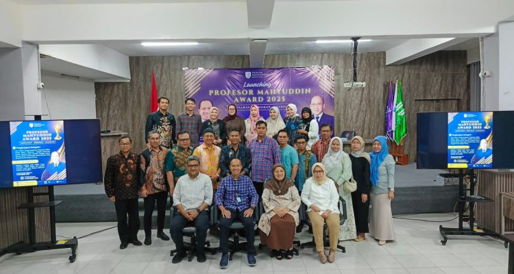 Kegiatan Launching Profesor Mahyuddin Award 2025 berlangsung dengan sukses, dihadiri oleh para akademisi, tokoh masyarakat, serta undangan lainnya. Ajang penghargaan ini menjadi wadah apresiasi atas dedikasi dan kontribusi dalam bidang keilmuan, pengabdian, dan pengembangan masyarakat.
