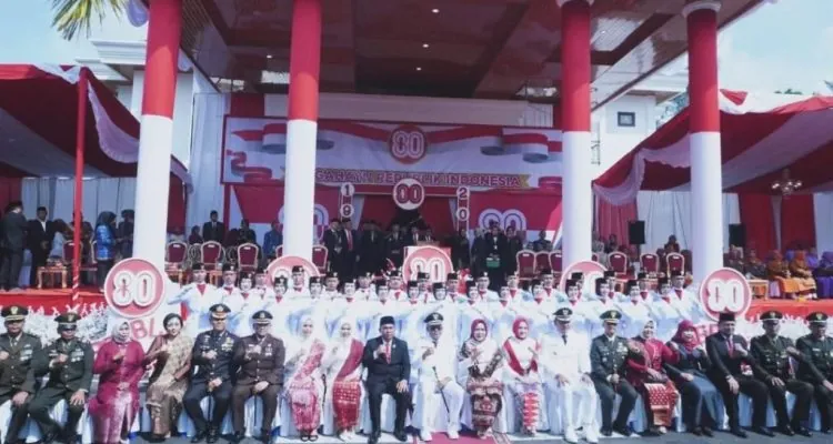 Peringatan Hari Ulang Tahun ke-80 Proklamasi Kemerdekaan Republik Indonesia di Kota Prabumulih berlangsung di halaman Kantor Pemerintah Kota Prabumulih.