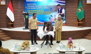 Wujud Kepedulian! BSB & Pemprov Sumsel Gelar Operasi Mata Gratis untuk Masyarakat Kurang Mampu.