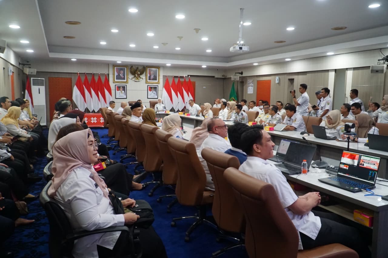 Pemprov Sumsel gelar Rapat Koordinasi & Coaching SP4N-LAPOR! untuk percepat respon aduan masyarakat.