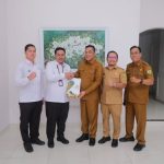 Cetak sejarah baru, Kabupaten Musi Banyuasin berhasil menurunkan angka kemiskinan hingga satu digit. Dari 12,88% menjadi 9,97% atau berkurang sebanyak 19.333 jiwa. Pencapaian ini menjadi bukti nyata komitmen Pemkab Muba dalam menghadirkan kesejahteraan merata bagi masyarakat.