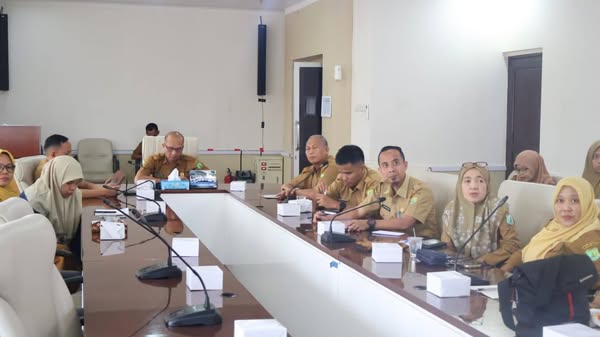 Pemkab Muba melalui Asisten Bidang Perekonomian dan Pembangunan, Alva Elan, mengikuti Rakornas bersama Mendagri Tito Karnavian, membahas strategi pengendalian inflasi dan pengentasan kemiskinan. Pemkab Muba melalui Asisten Bidang Perekonomian dan Pembangunan, Alva Elan, mengikuti Rakornas bersama Mendagri Tito Karnavian, membahas strategi pengendalian inflasi dan pengentasan kemiskinan.