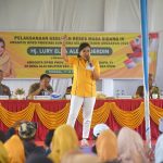 Anggota DPRD Provinsi Sumatera Selatan, Hj. Lury Elza Alex Noerdin, saat menyampaikan aspirasi dan semangat pemberdayaan masyarakat dalam kegiatan Reses Masa Sidang IV Tahun 2025 di Desa Alai Selatan, Kecamatan Lembak, Kabupaten Muara Enim.