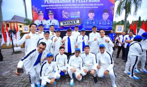 Wajah penuh semangat dan optimisme terpancar dari atlet basket Sumsel saat pengukuhan dan pelepasan kontingen di Halaman DPRD Sumsel. Mereka siap memberi yang terbaik untuk Sumsel di ajang nasional Pornas Korpri XVII.