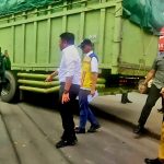 Gubernur Sumatera Selatan meninjau langsung kerusakan jalan di Jalintim Palembang–Betung, tepatnya di Km 14 Banyuasin, pada hari Selasa, tanggal 18 November 2025.