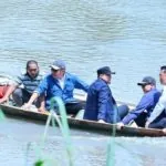 Gubernur Sumsel, Herman Deru, bersama Ketua DPRD Sumsel, Andie Dinialdie, melakukan kunjungan ke lokasi rencana pembangunan Jembatan Gantung Banuayu-Talang Sawah di Kabupaten OKU. (foto : sumselprov.go.id)