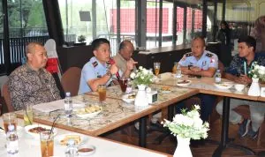 Pangkalan Udara Sri Mulyono Herlambang Palembang mengadakan Rapat Koordinasi (Rakor) untuk mempersiapkan pengamanan di Bandara Internasional Sultan Mahmud Badaruddin II menjelang perayaan Natal dan Tahun 2026 di Pinewoods Park Country Club dan Resto Palembang, hari hari Kamis, tanggal 4 Desember 2025.