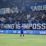 Selebrasi Andrew Jung setelah menjebol gawang Persita Tangerang.