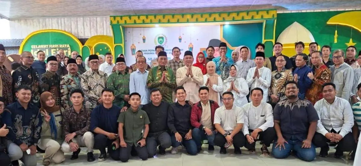 Ketua DPRD Sumsel Andie Dinialdie saat acara Halal Bihalal bersama keluarga besar Muhammadiyah Sumsel Ketua DPRD Sumsel Andie Dinialdie saat acara Halal Bihalal bersama keluarga besar Muhammadiyah Sumsel.