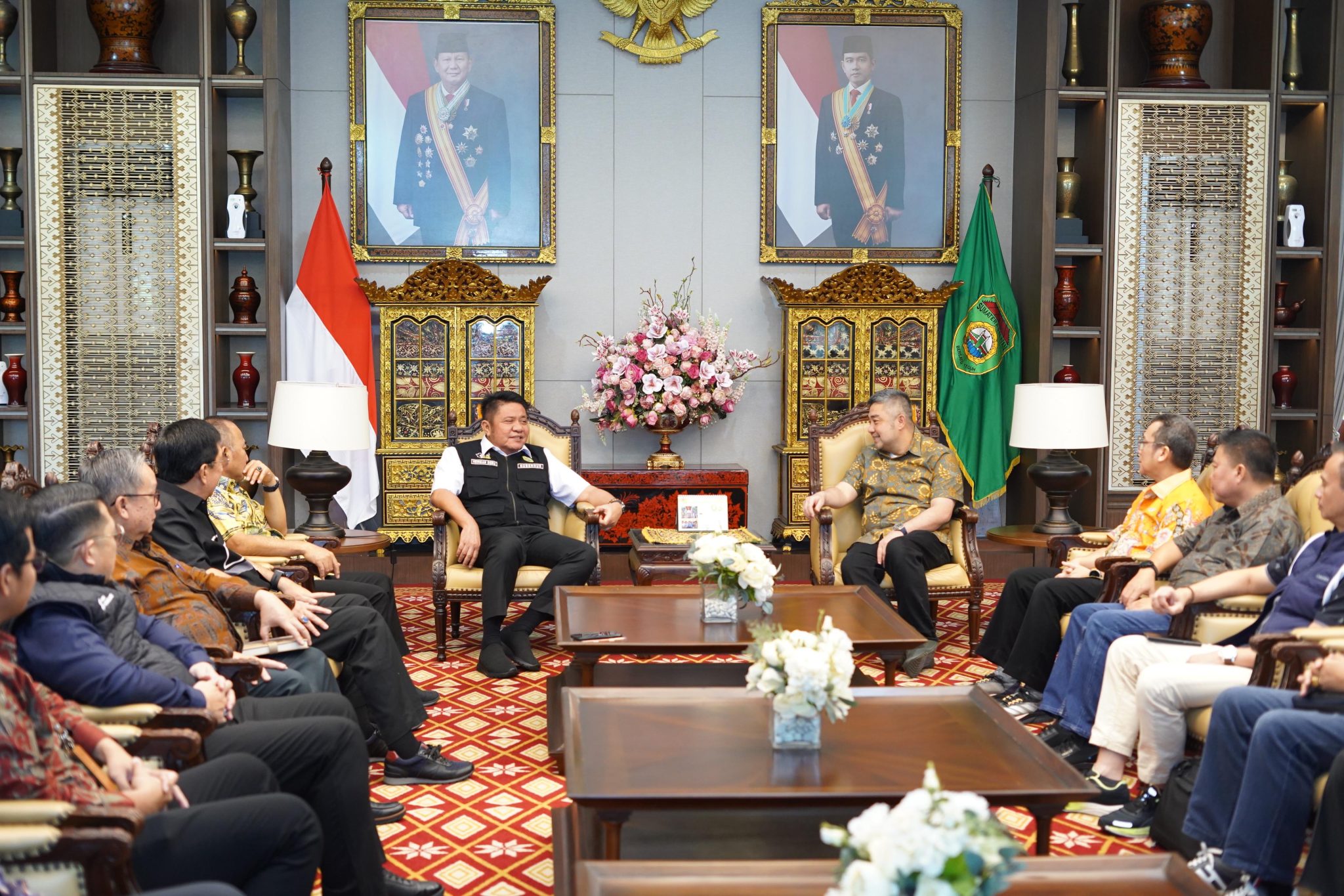 Gubernur Sumsel Herman Deru menerima kunjungan Dirut Pelindo Achmad Muchtasyar di Griya Agung membahas Pelabuhan Tanjung Carat. Gubernur Sumsel Herman Deru menerima kunjungan Dirut Pelindo Achmad Muchtasyar di Griya Agung membahas Pelabuhan Tanjung Carat.