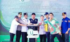Gubernur Herman Deru dan Bupati Muba Toha Tohet saat groundbreaking pembangunan flyover batubara di Babat Supat.