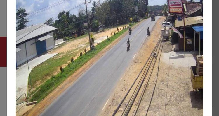 Jalintim Banyuasin Mulai Padat, Pantauan CCTV Air Batu Tunjukkan Lonjakan Volume Kendaraan Mudik Jalintim Banyuasin Mulai Padat, Pantauan CCTV Air Batu Tunjukkan Lonjakan Volume Kendaraan Mudik