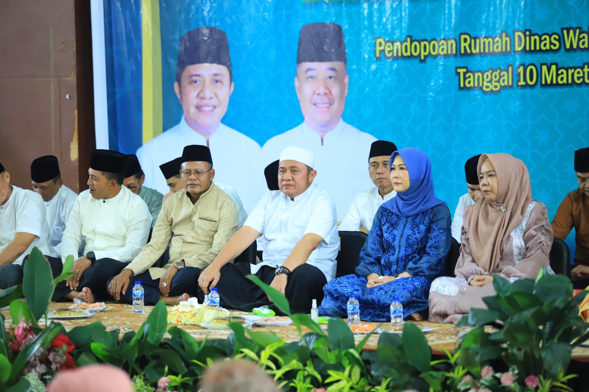 Gubernur Sumsel Herman Deru didampingi Hj. Feby Deru menghadiri acara Safari Ramadhan 1447 H di Pendopoan Rumah Dinas Wali Kota Prabumulih.