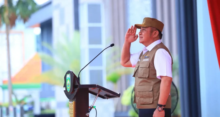 Gubernur Sumsel Herman Deru pimpin apel gabungan perdana 2026 di halaman kantor gubernur.