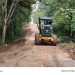 Alat berat Dinas PUPR Muba sedang melakukan perbaikan jalan di ruas Simpang Sari - Ulak Paceh atas instruksi Bupati Toha Tohet. Alat berat Dinas PUPR Muba sedang melakukan perbaikan jalan di ruas Simpang Sari - Ulak Paceh atas instruksi Bupati Toha Tohet.