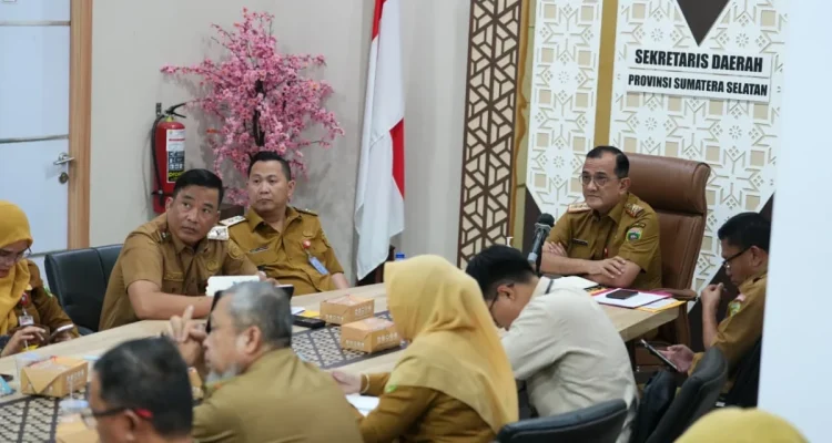 Sekda Sumsel Edward Candra ikuti Rakornas Pengendalian Inflasi 2026 virtual di Sumsel Command Center