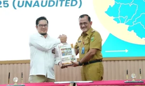 ekda Sumsel Edward Candra serahkan dokumen LKPD Unaudited 2025 ke BPK RI