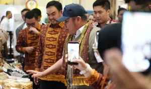 Gubernur Sumatera Selatan Herman Deru resmi membuka Forum Bisnis Daerah (FORBISDA) 2026 yang diinisiasi oleh HIPMI Sumatera Selatan.