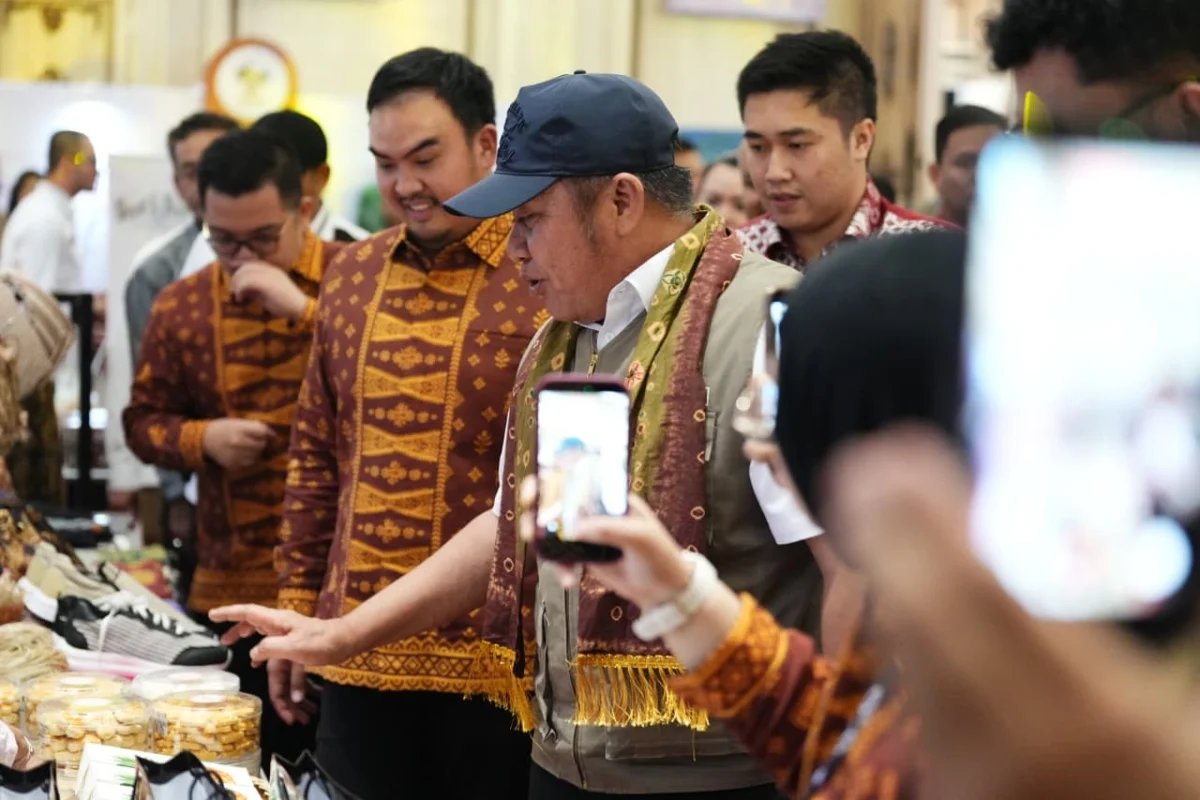 Gubernur Sumatera Selatan Herman Deru resmi membuka Forum Bisnis Daerah (FORBISDA) 2026 yang diinisiasi oleh HIPMI Sumatera Selatan.