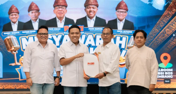 PaSKI Sumsel Sepakat, Cek Fikri Lanjut menjadi Ketua Periode 2026–2030. PaSKI Sumsel Sepakat, Cek Fikri Lanjut menjadi Ketua Periode 2026–2030.