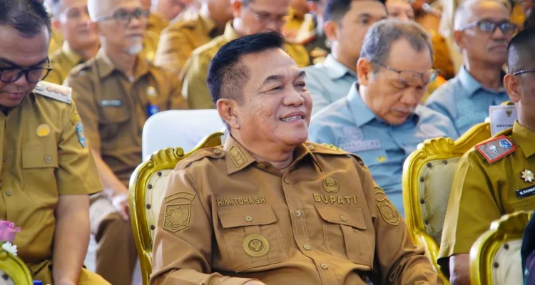 Bupati Muba Toha Tohet saat menghadiri Launching Sensus Ekonomi 2026 di Griya Agung Palembang.