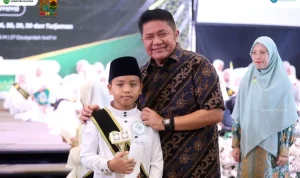 imtihan-khotmul-quran-metode-ummi-palembang-herman-deru Gubernur Sumsel Herman Deru saat menghadiri Khotmul Quran dan Imtihan Akbar Angkatan III Metode Ummi Palembang di Golden Sriwijaya.