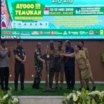 Kepala Bidang Pelatihan Disnaker Papua saat menjelaskan program Kartu Siap Kerja di Job Fair Jayapura.