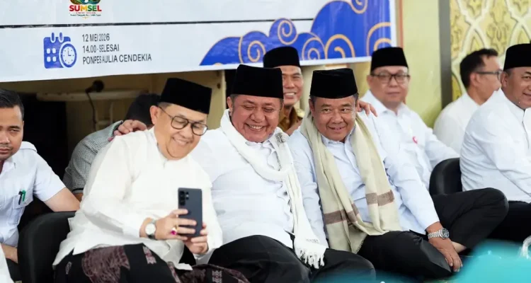 Duet HDCU saat menghadiri acara Sumatera Selatan Bermunajat Milad ke-80 Provinsi Sumatera Selatan di Ponpes Aulia Cendekia.