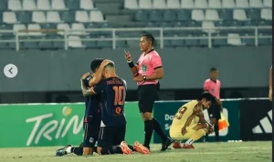 Ekspresi selebrasi pemain-pemain Sumsel United usai mengalahkan Sriwijaya FC pada pekan ke-21 Championship.