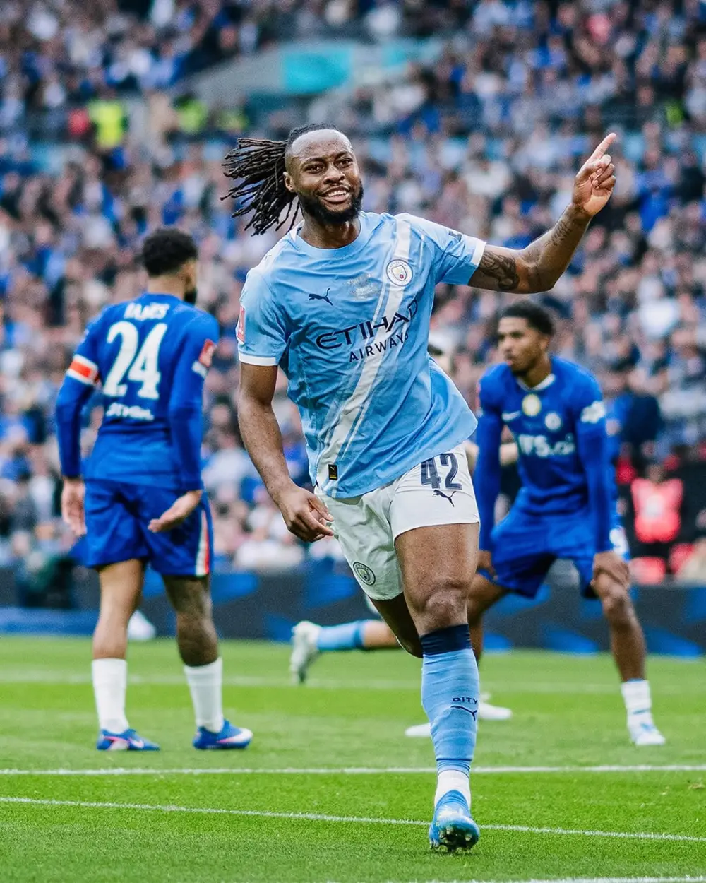 Selebrasi gol Antoine Semenyo di final Piala FA antara Chelsea vs Man City di Stadion Wembley.