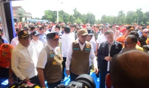 Gubernur Herman Deru bersama Menteri Koordinator Bidang Politik dan Keamanan RI, Djamari Chaniago.