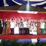 abdur-rohman-husen-wabup-muba-ponpes Wakil Bupati Muba Abdur Rohman Husen menghadiri Haflah Akhirussanah dan Wisuda Tahfizh Ponpes Darul Qur'an Al Madani.