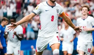 hasil-inggris-vs-kroasia-piala-dunia Selebrasi kapten Timnas Inggris Harry Kane setelah mencetak gol ke gawang Kroasia di Piala Dunia 2026.
