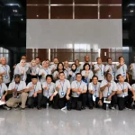 ketua-dprd-sumsel-andie-dinialdie-kpk Ketua DPRD Sumsel Andie Dinialdie bersama para pimpinan daerah peserta PAKU Integritas 2026 saat berfoto bersama di gedung KPK.