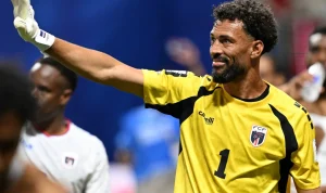 Kiper Tanjung Verde, Vozinha, mendadak jadi sensasi dunia. Tujuh penyelamatan saat menghadapi Spanyol membuat jumlah pengikut Instagramnya meroket dari puluhan ribu menjadi jutaan hanya dalam hitungan jam.