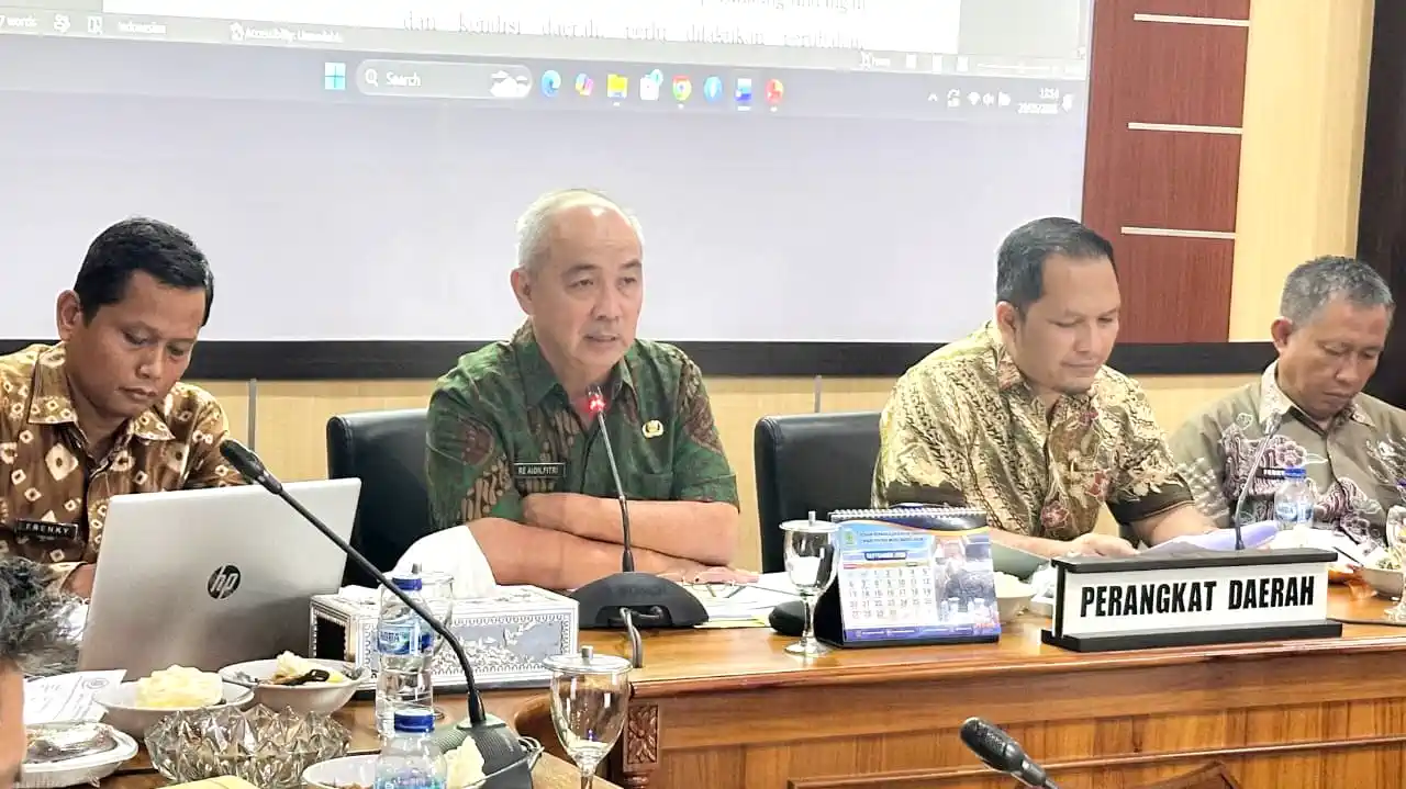 perda-pajak-dan-retribusi-daerah-muba Rapat Bapemperda DPRD Muba bersama jajaran Pemkab Muba membahas revisi aturan pajak daerah.